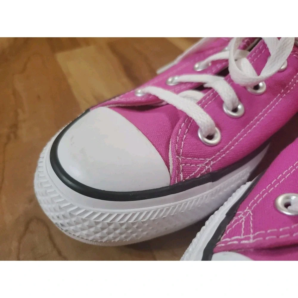Converse Chuck Taylor All Star Womens Size 9 Pink Fuchsia